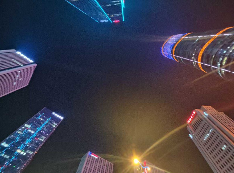 2023：走在参差的影子之下
